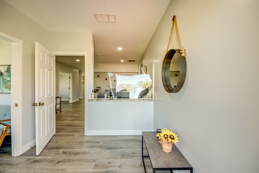 More Photos Of 12771 World Plaza Ln, Fort Myers Medical For Sale