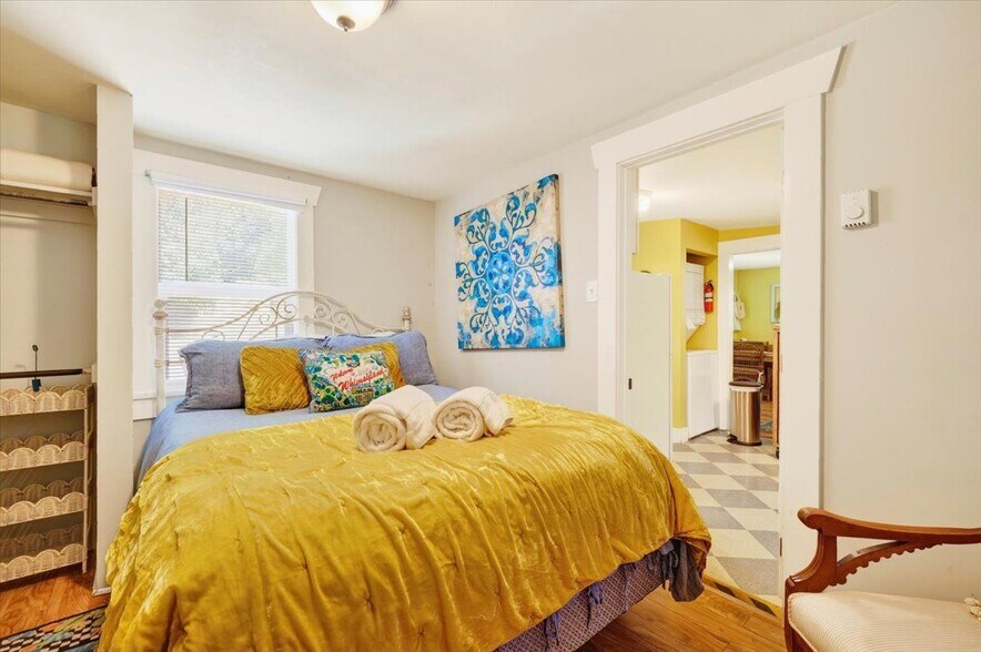 More Photos Of 102 Holly St, Colorado Springs Apartments For Sale