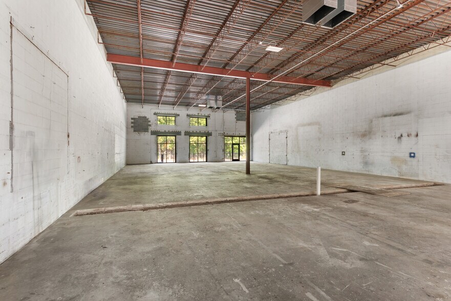More Photos Of 3586 Pierce Dr NE, Chamblee Office For Sale