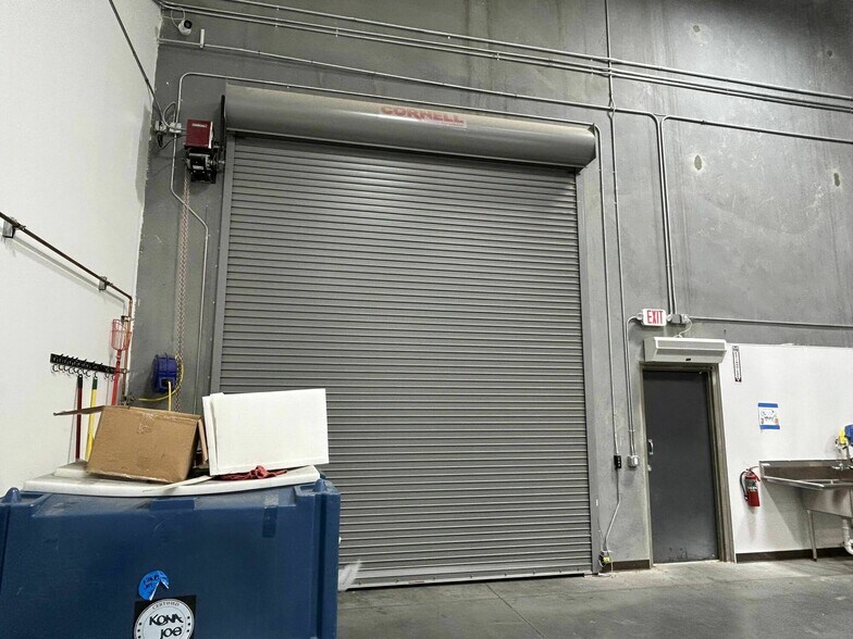 More Photos Of 2950 E Sunset Rd, Las Vegas Showroom For Sale