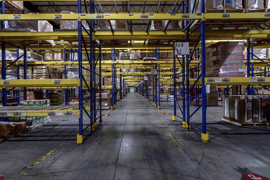 More Photos Of 606 Butler Dr, Murfreesboro Distribution For Lease