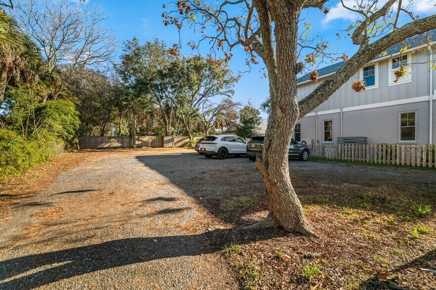 More Photos Of 4607 Ocean, Jacksonville Storefront Retail Residential For Sale