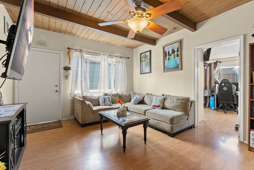 More Photos Of 772 Walnut St, San Bruno Multifamily For Sale
