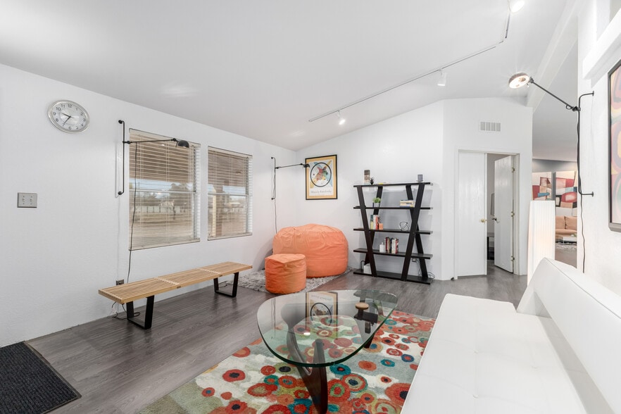 More Photos Of 50150 W Julie Ln, Maricopa Warehouse For Sale