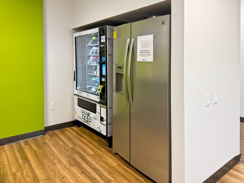 More Photos Of 433 Plaza Real, Boca Raton Coworking Space