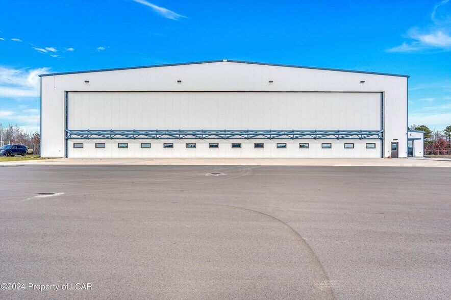 More Photos Of 5175 Old Airport Rd, Hazle Township Airplane Hangar For Lease