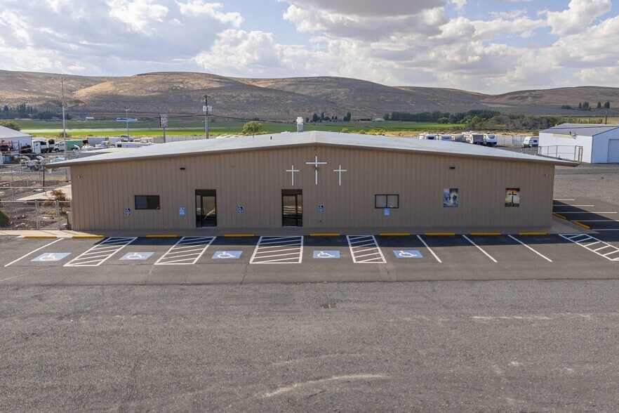 Primary Photo Of 140 14th Ave NW, Ephrata Flex For Sale