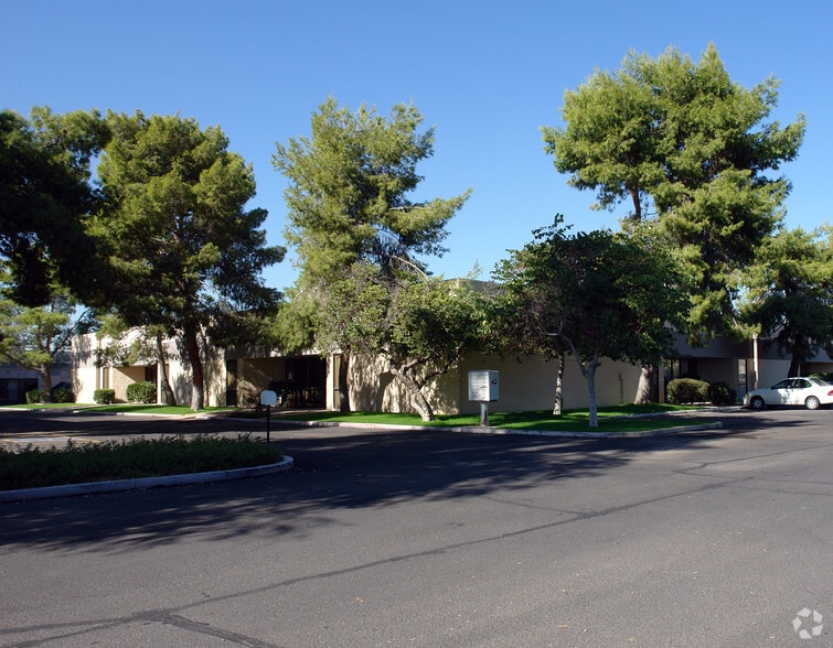 More Photos Of 4246 E Wood St, Phoenix Warehouse For Lease