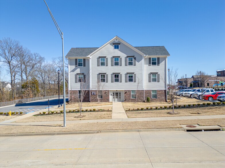 More Photos Of 9001 Ra Young Jr Dr, Fort Smith Apartments For Sale