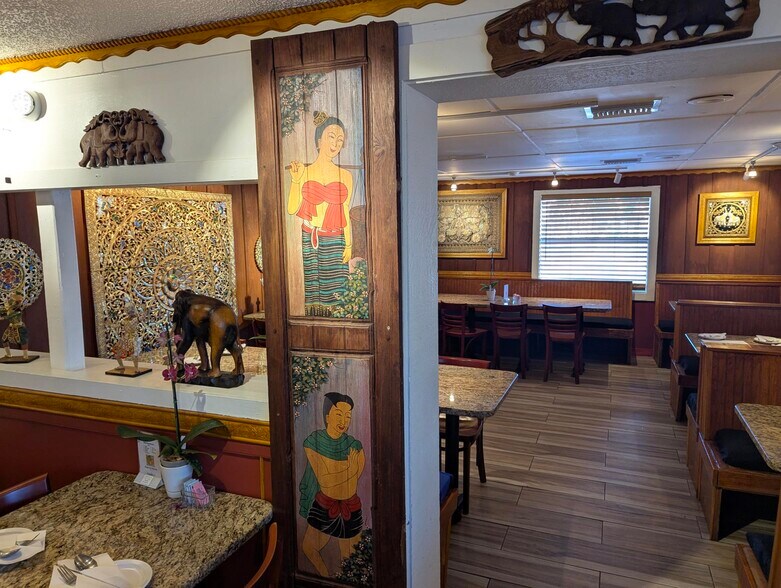More Photos Of 7923 US Highway 19, Port Richey Restaurant For Sale