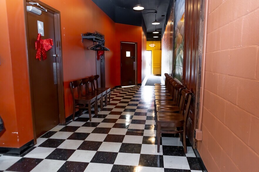 More Photos Of 605 N Main St, Evansville Restaurant For Sale