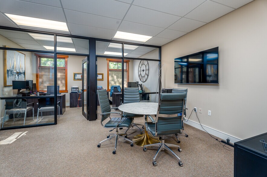 More Photos Of 1127 S Old US 23, Brighton Loft Creative Space For Sale