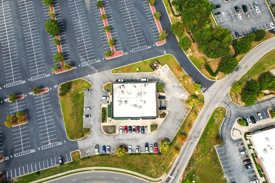 More Photos Of 4641 Presidential Pky, Macon-Bibb Restaurant For Sale