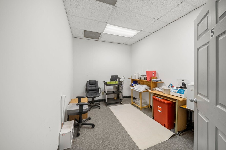 More Photos Of 1414 Ellen St, Monroe Medical For Sale