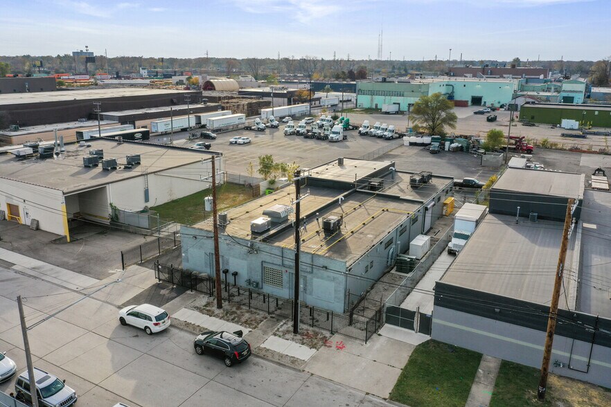 More Photos Of 12843-12851 Artesian St, Detroit Warehouse For Sale