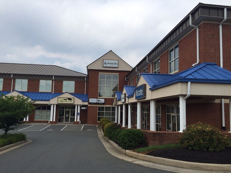 More Photos Of 12925 Booker T Washington Hwy, Hardy Storefront Retail Office For Lease