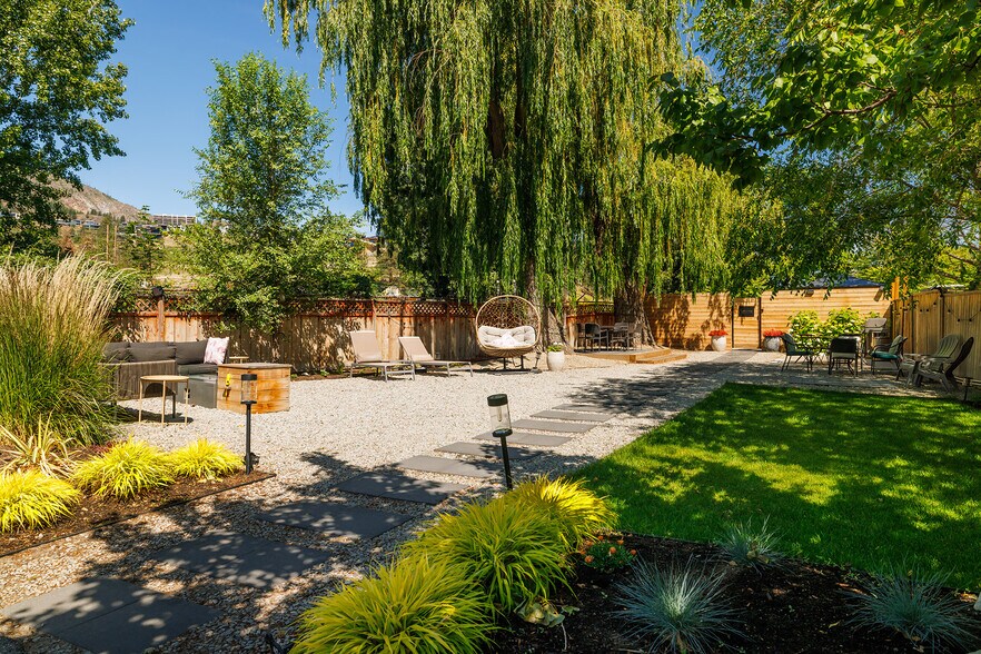 More Photos Of 4201 Skaha Lake Rd, Penticton Hotel For Sale