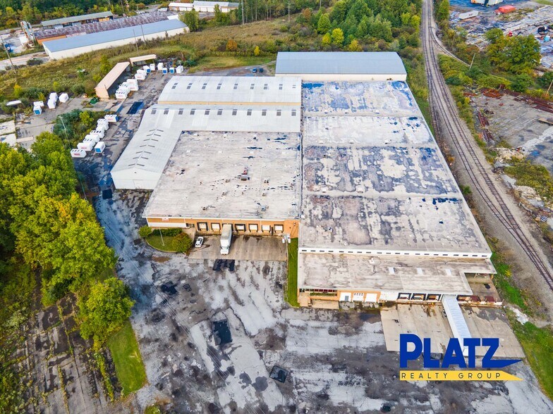 More Photos Of 3745 Hendricks Rd, Youngstown Warehouse For Sale