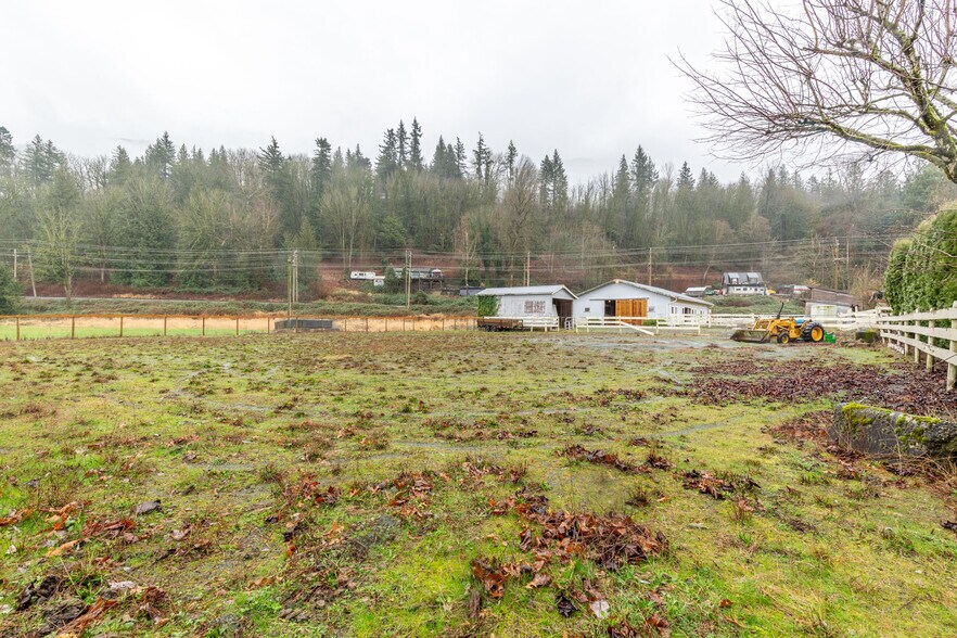 More Photos Of 3996 Eckert St, Chilliwack Land For Sale