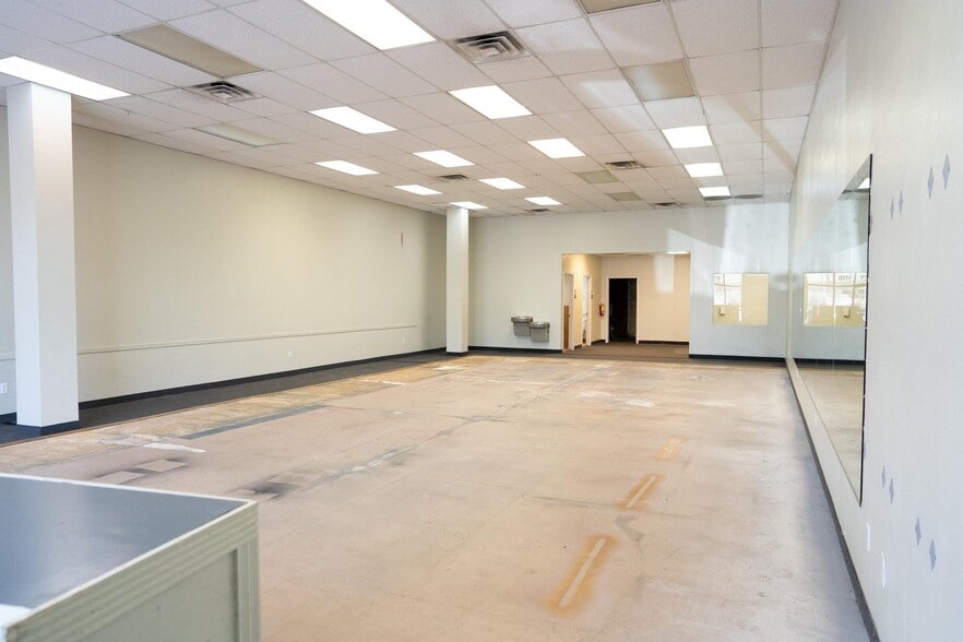 More Photos Of 1397 W Sunset Blvd, Saint George Storefront Retail Office For Lease