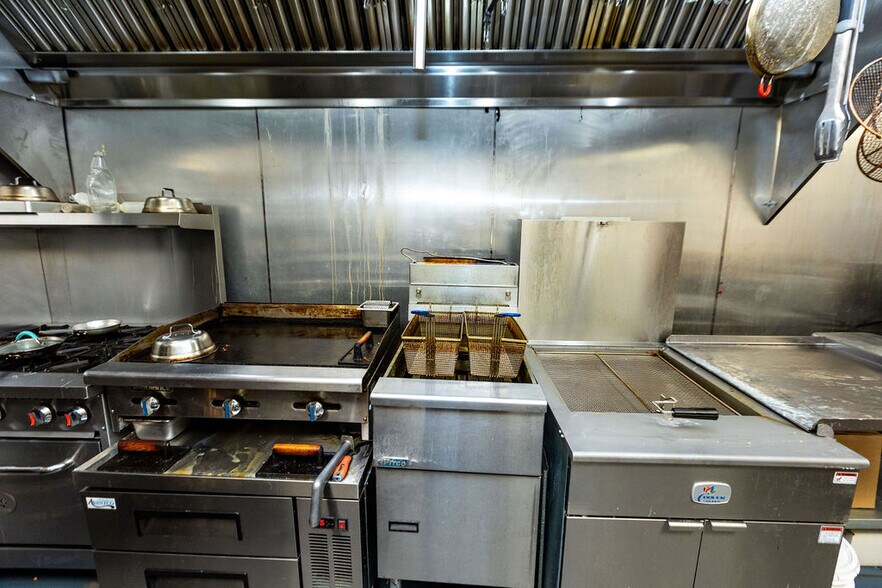 More Photos Of 10770 E State Highway 76, Branson West Hotel For Sale
