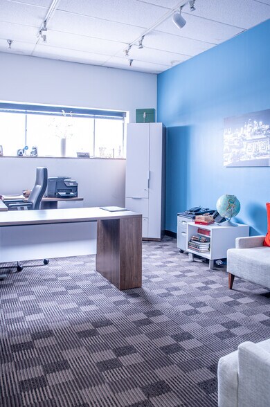 More Photos Of 3129 Main St, Kansas City Office For Lease