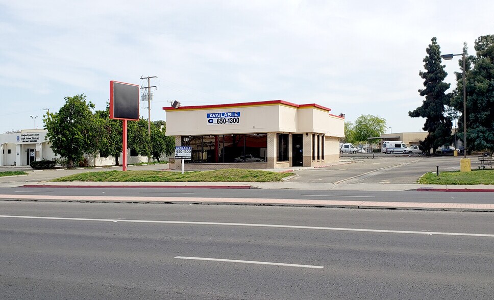 More Photos Of 839 W Lacey Blvd, Hanford Fast Food For Lease