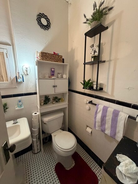 More Photos Of 112 School St, Clinton Multifamily For Sale