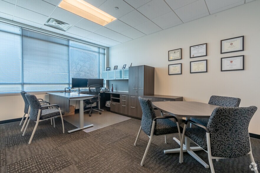 More Photos Of 7851 W 185th St, Tinley Park Unknown For Lease