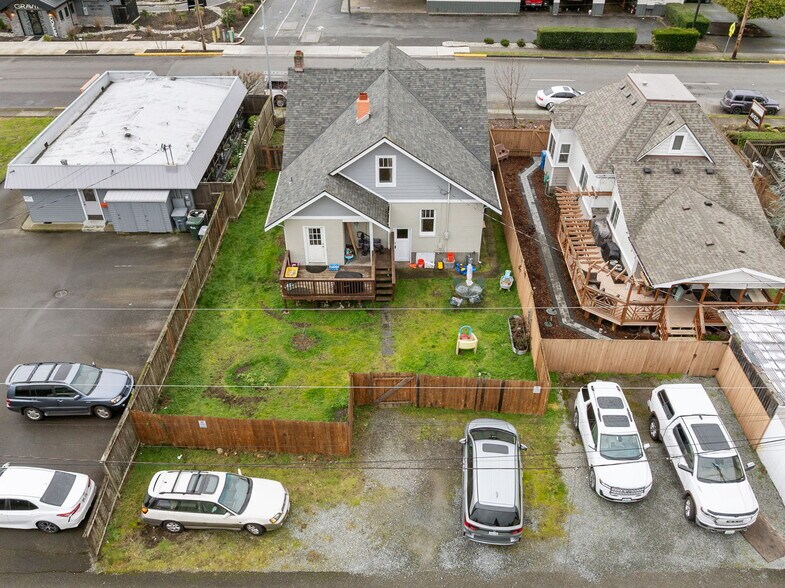 More Photos Of 413 2nd St NE, Puyallup Office For Sale