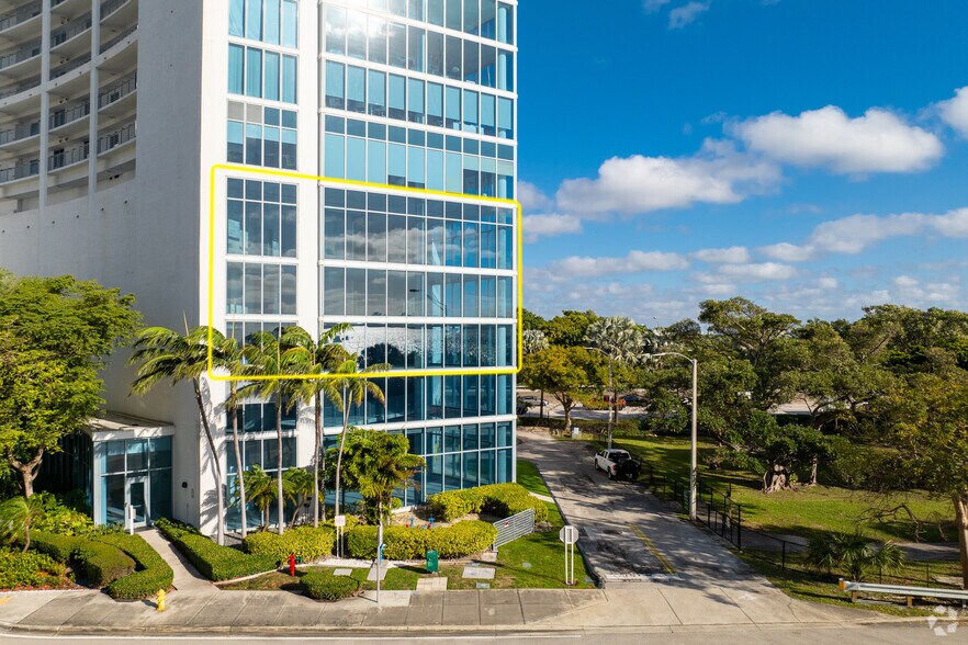 More Photos Of 601 NE 36th St, Miami Apartments For Sale