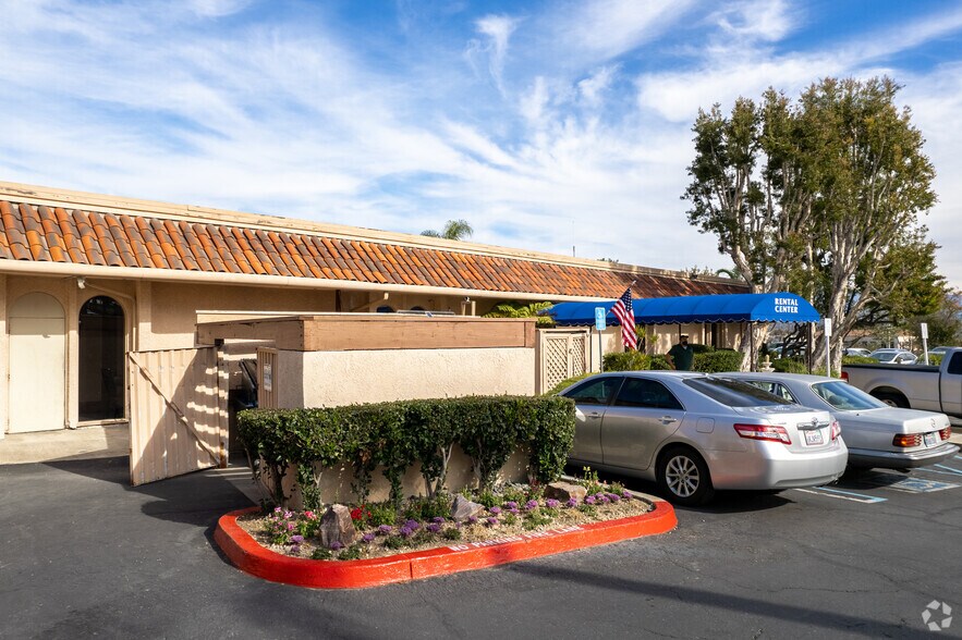 More Photos Of 24300 El Toro Rd, Laguna Woods Assisted Living For Lease