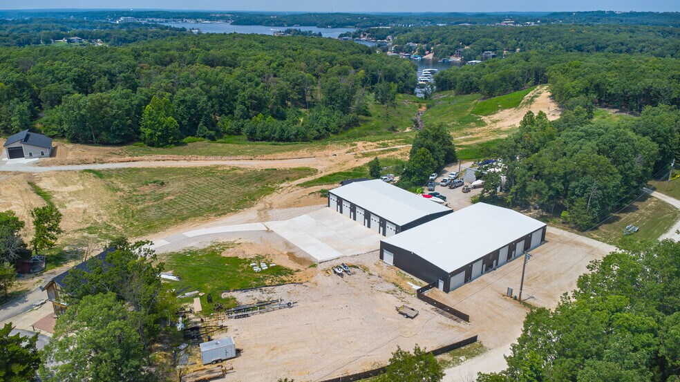 More Photos Of 100 Man Cave, Sunrise Beach Self Storage For Sale