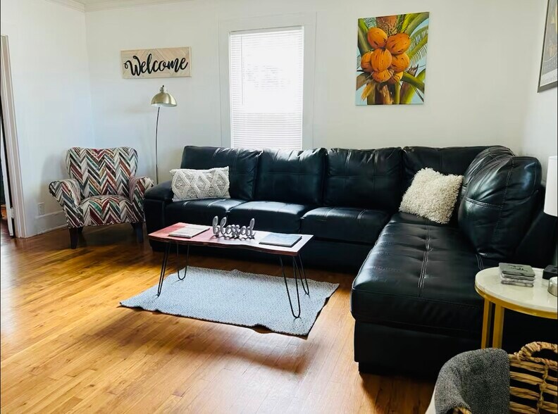 More Photos Of 308 N Main St, Travelers Rest Office For Sale