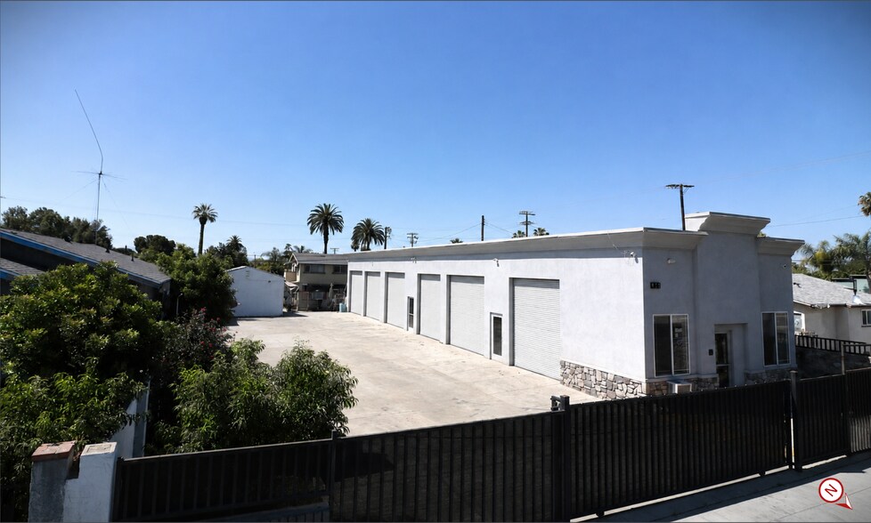 More Photos Of 417 W State St, Ontario Service For Sale