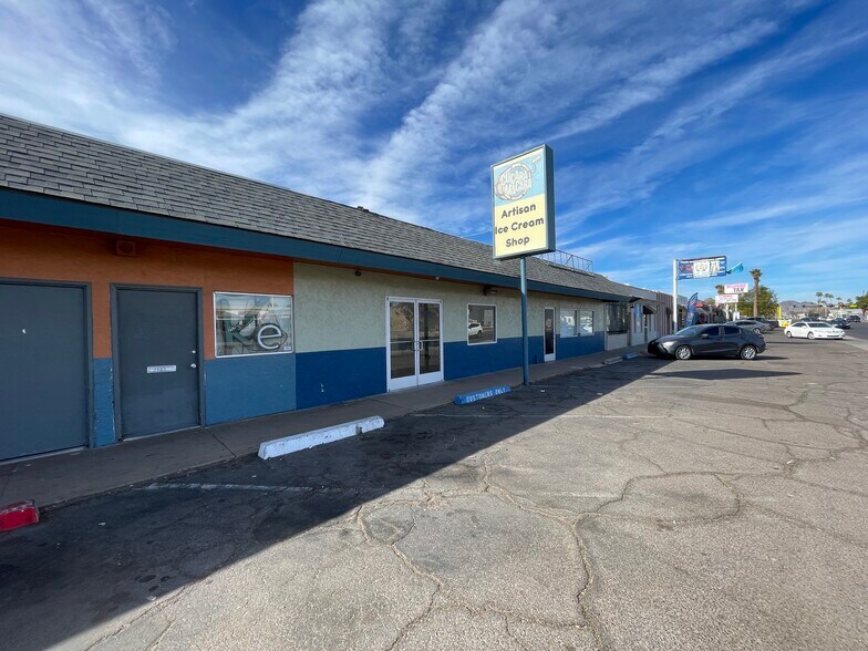 Primary Photo Of 2328 N 32nd St, Phoenix Storefront For Lease