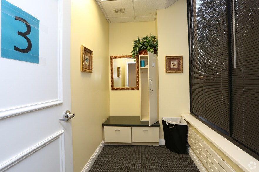 More Photos Of 5439 Durand Ave, Racine Medical For Lease