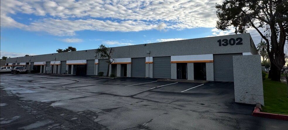More Photos Of 1302 W 23rd St, Tempe Warehouse For Lease