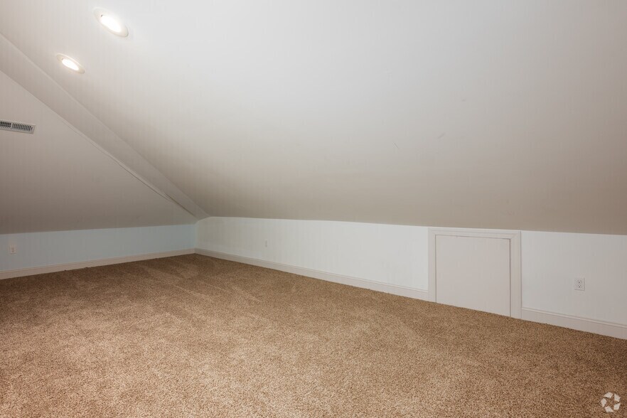 More Photos Of 5200 Fort Ave, Lynchburg Office For Sale