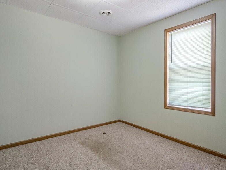 More Photos Of 200 N Main St, Dupo Specialty For Sale