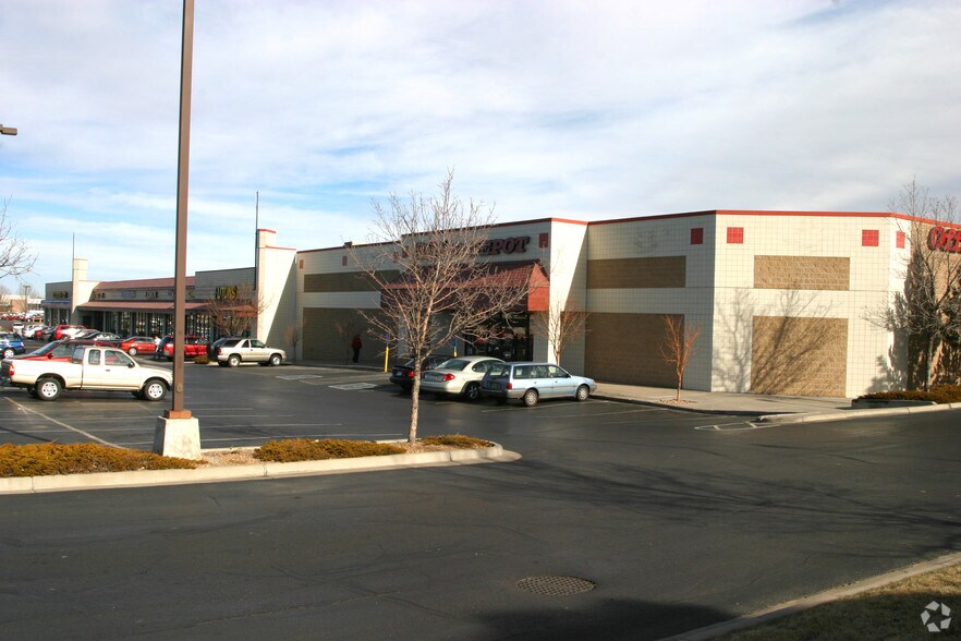 More Photos Of 650-660 S Wadsworth Blvd, Lakewood General Retail For Lease