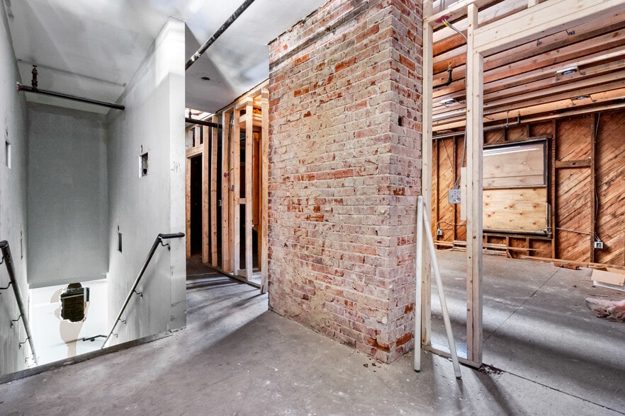 More Photos Of 1811 Division St, Nashville Freestanding For Sale