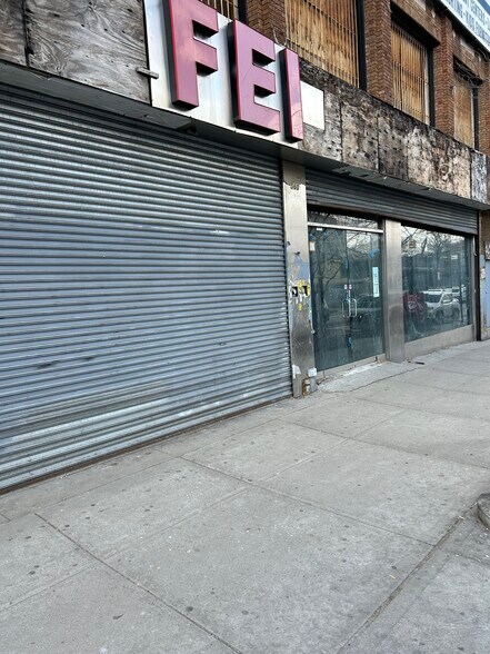Primary Photo Of 560 Nostrand Ave, Brooklyn General Retail For Lease