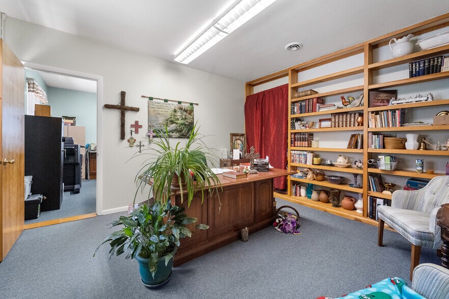 More Photos Of 2927 W Pikes Peak Ave, Colorado Springs Religious Facility For Sale