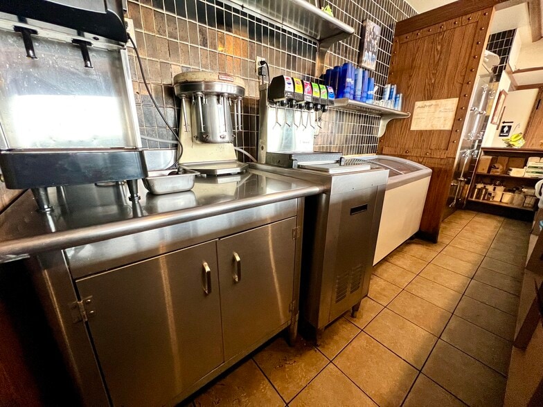 More Photos Of 189 Claremont Ave, Tamaqua Restaurant For Sale