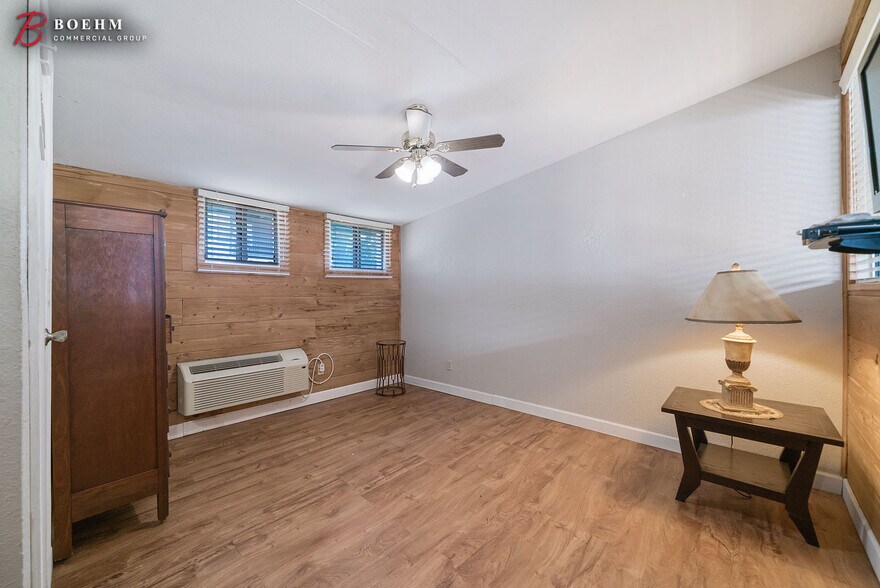 More Photos Of 137 Old San Antonio Rd, Boerne Apartments For Sale