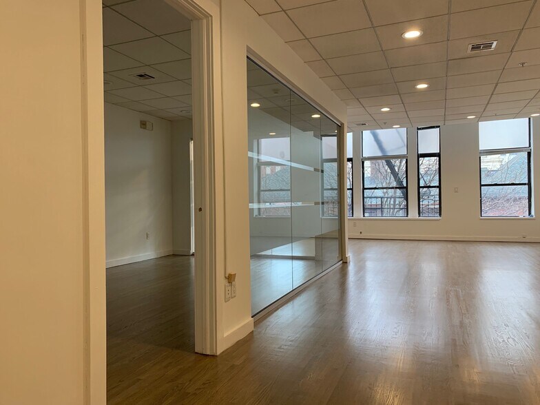 More Photos Of 22 Hudson Pl, Hoboken Loft Creative Space For Lease