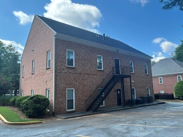 More Photos Of 6315 Amherst Ct, Peachtree Corners Medical For Lease
