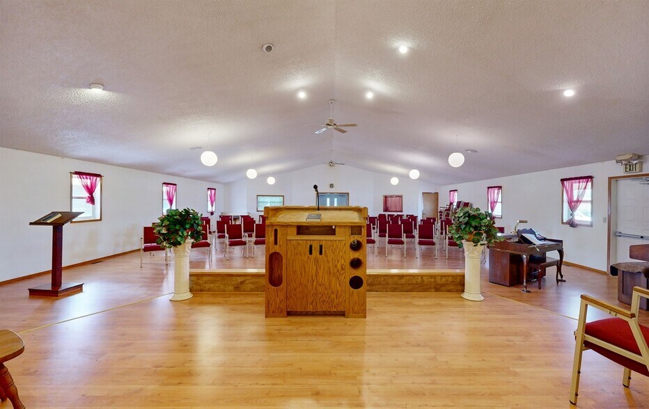 More Photos Of 554 Country Way N, Kalispell Religious Facility For Sale