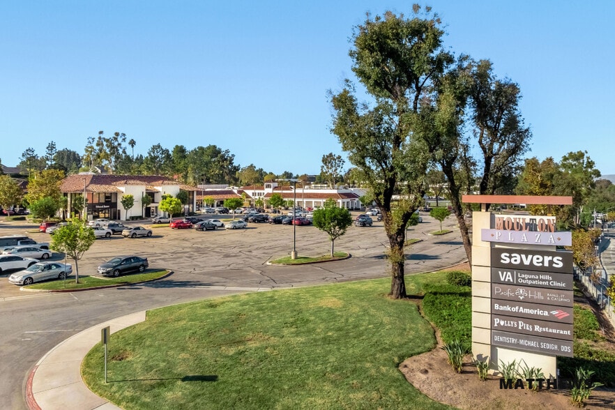 Primary Photo Of 23547-23641 Moulton Pky, Laguna Hills Unknown For Lease